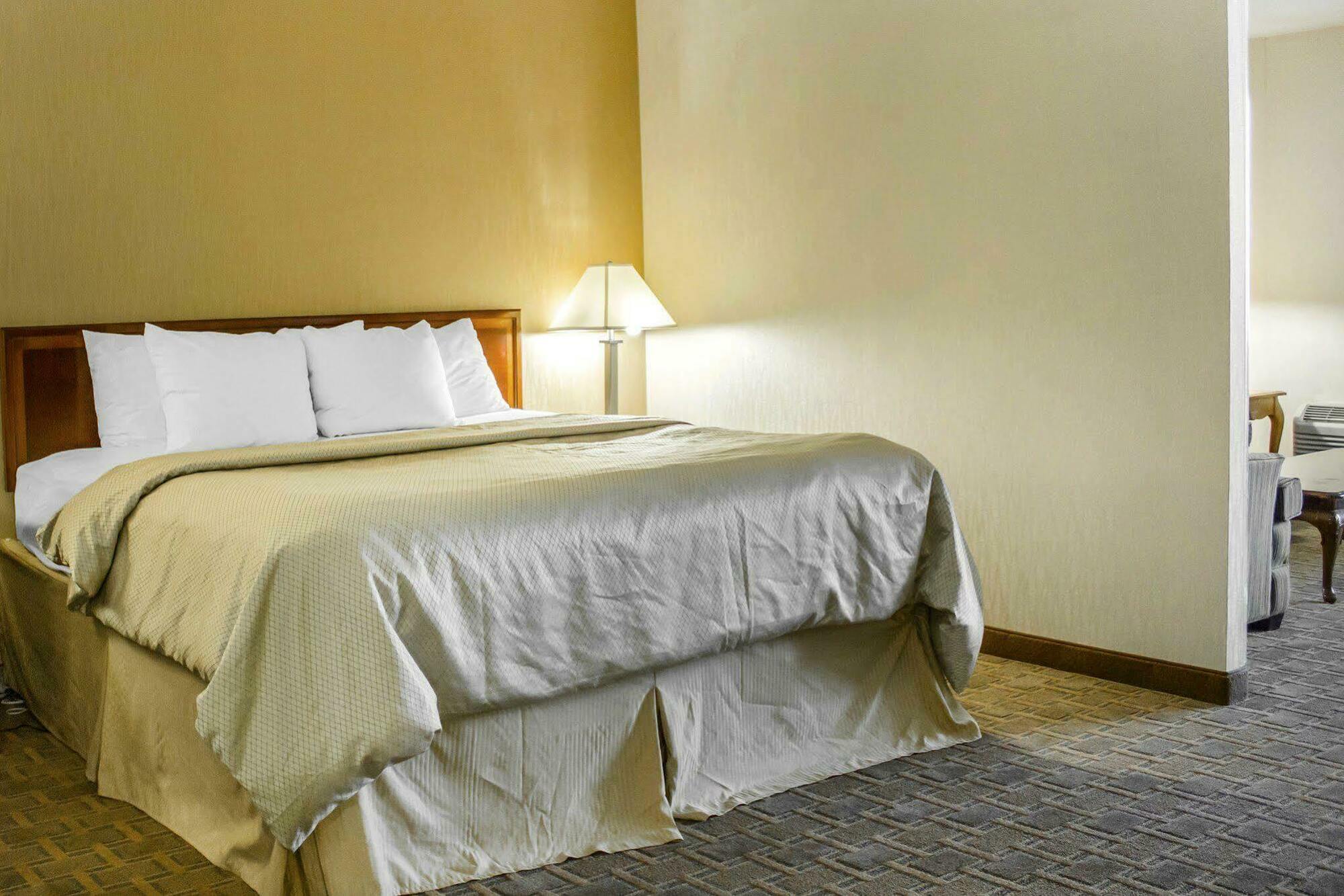 Clarion Hotel Conference Center On Lake Erie Dunkirk Ngoại thất bức ảnh